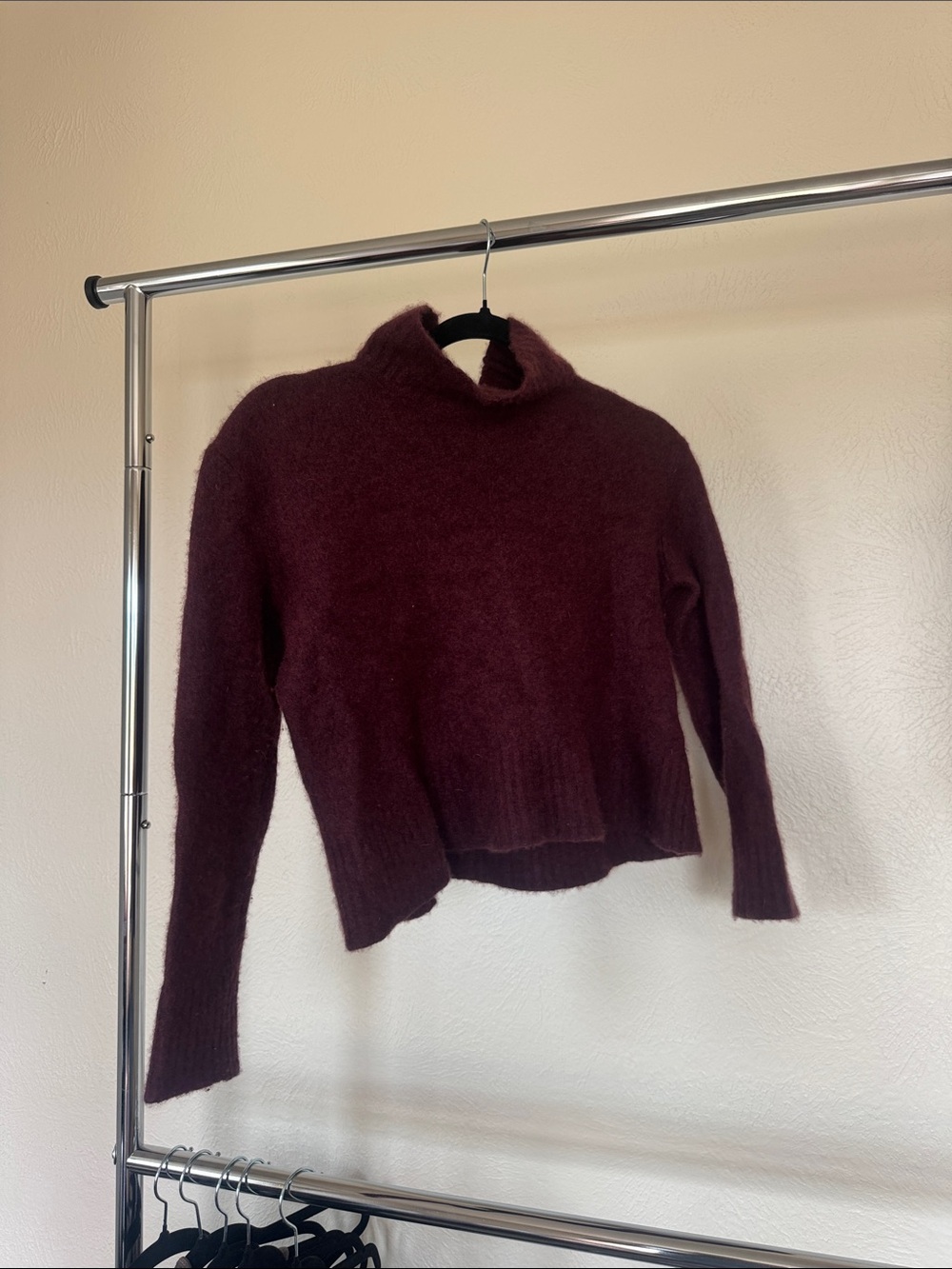 James Perse Women's Burgundy Turtleneck Sweater